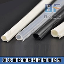 ����T��O�͗l